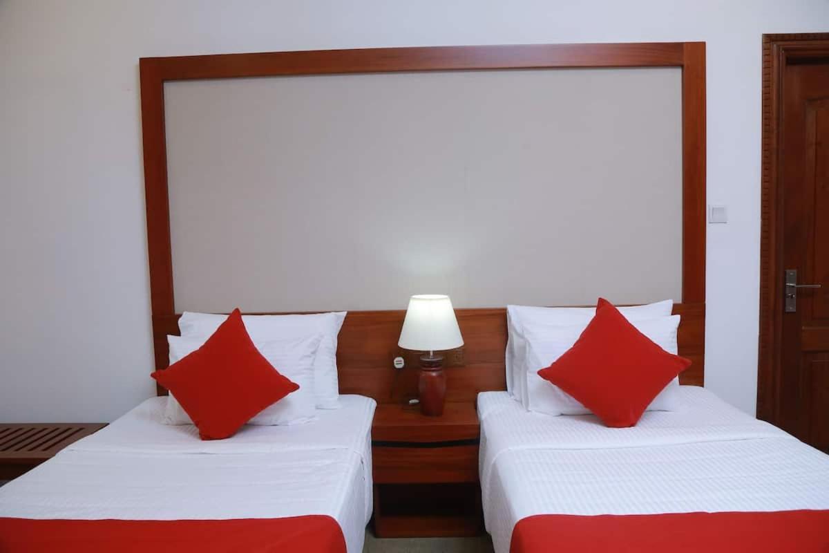 Tarshish Villa - Colombo Buitenkant foto